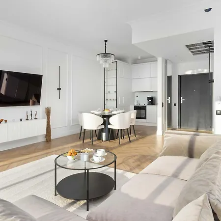 Lägenhet Stylish With Views And Parking In The Prestigious Hanza Tower With Swimming Pool By Renters Szczecin